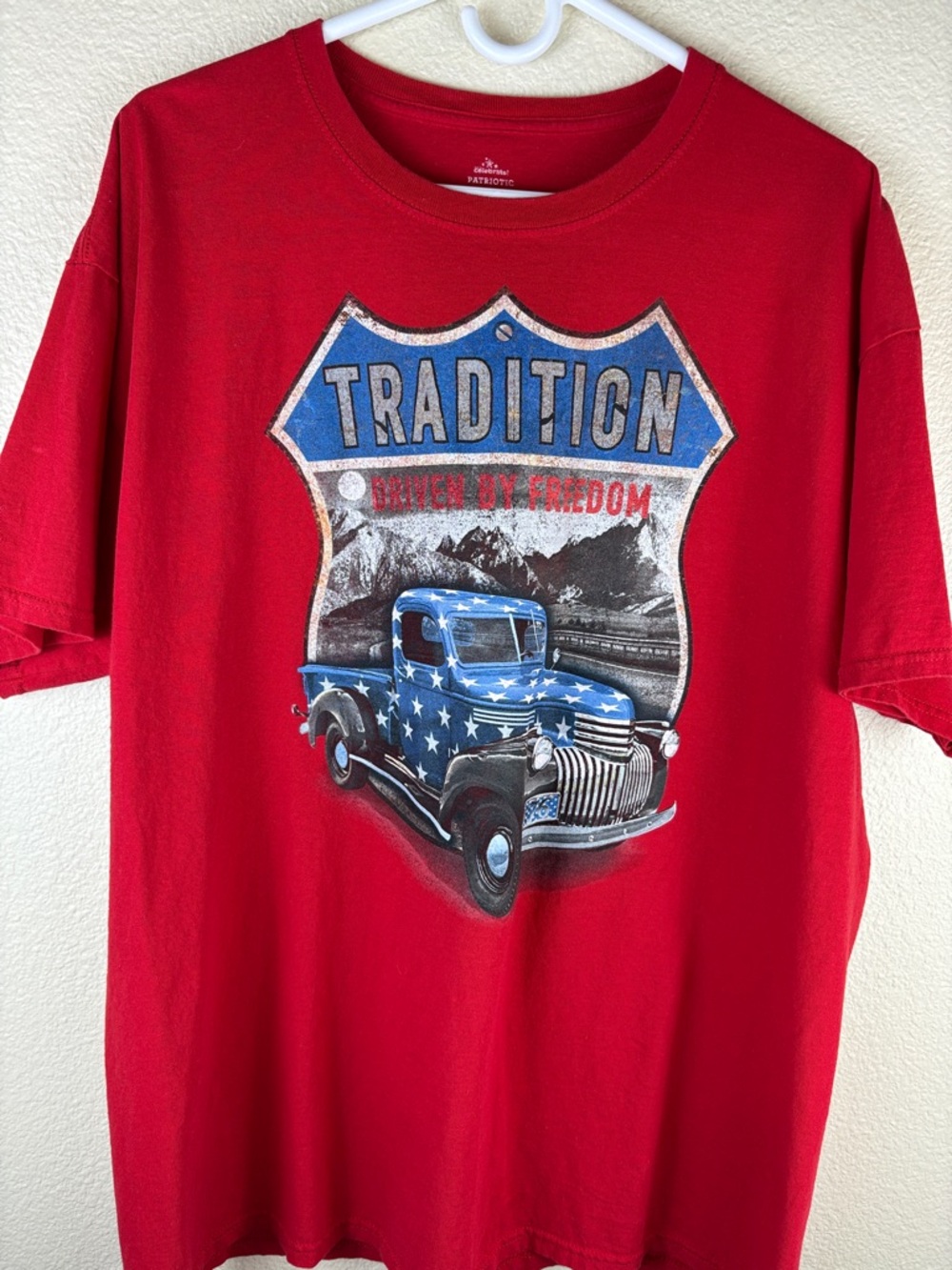 Patriotic Men's Classic Red Crewneck T-Shirt - "Tradition Driven by Freedom" XL